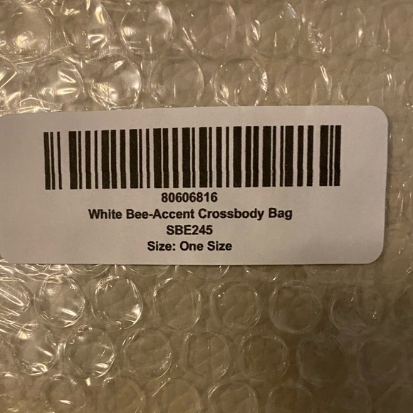 NWT! White Bee-Accent Crossbody Bag by Ella & Elly. Happy Poshing!! 🛍🥳 - Picture 5 of 5